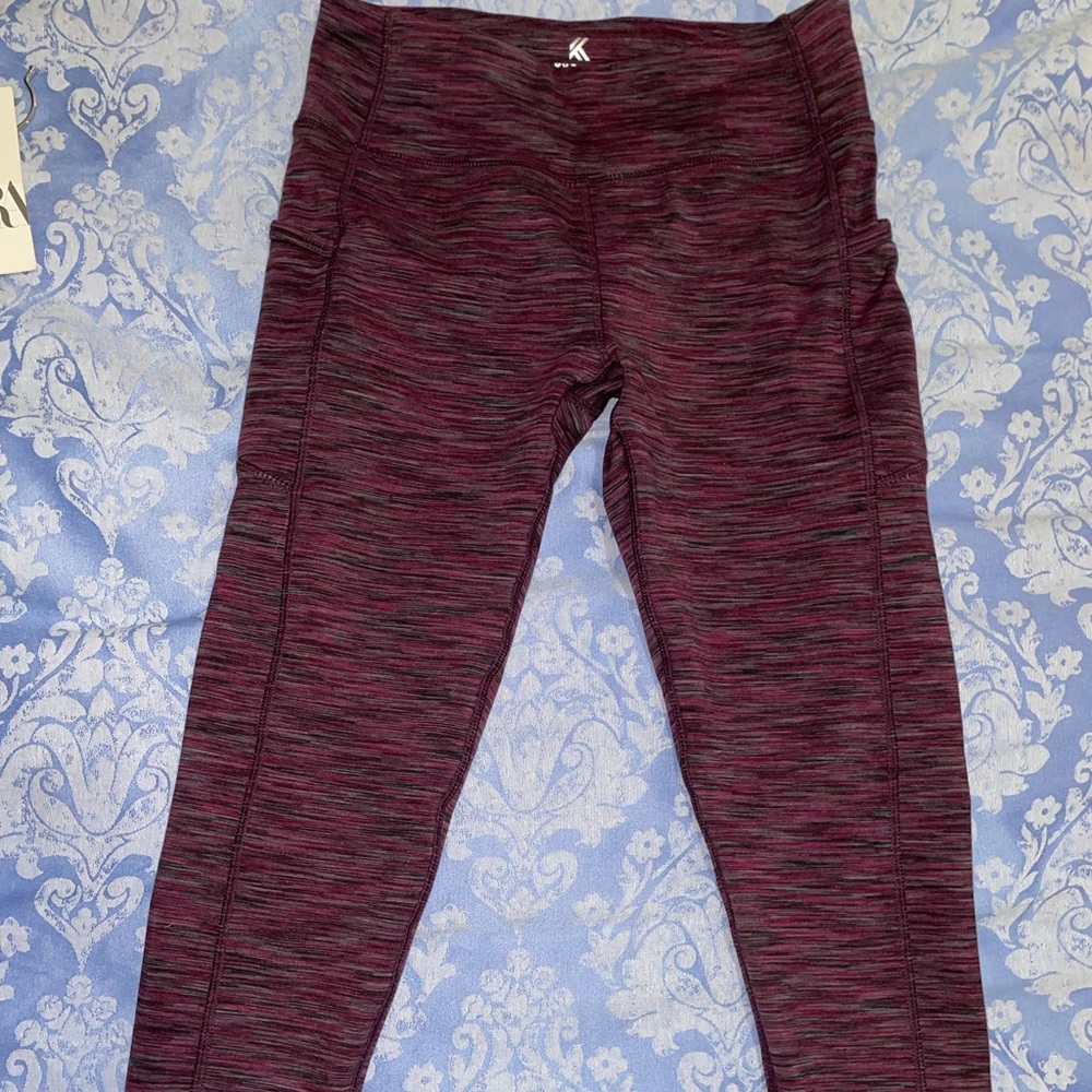 Comfy soft purple leggings.